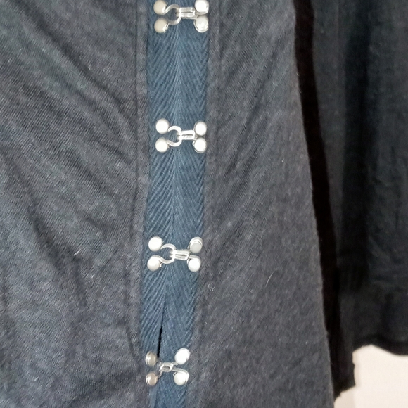 Shirt - Picture 2 of 3